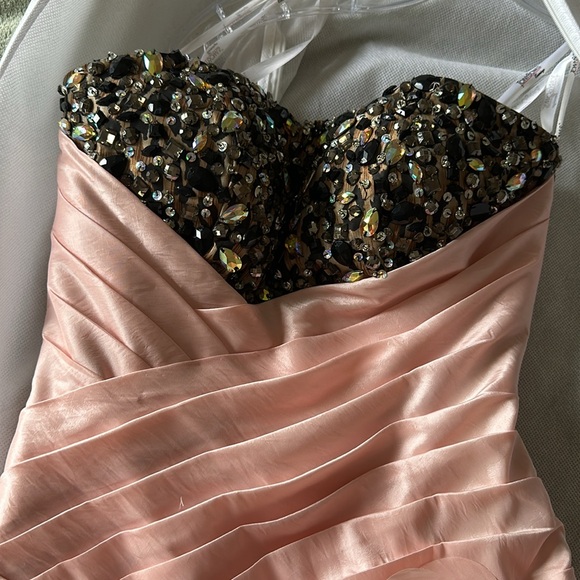 TONY BOWLS prom dress - Picture 3 of 7